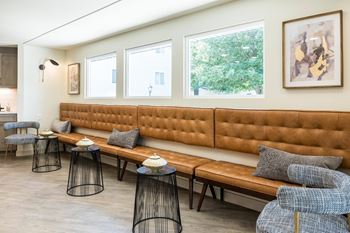 Social lounge